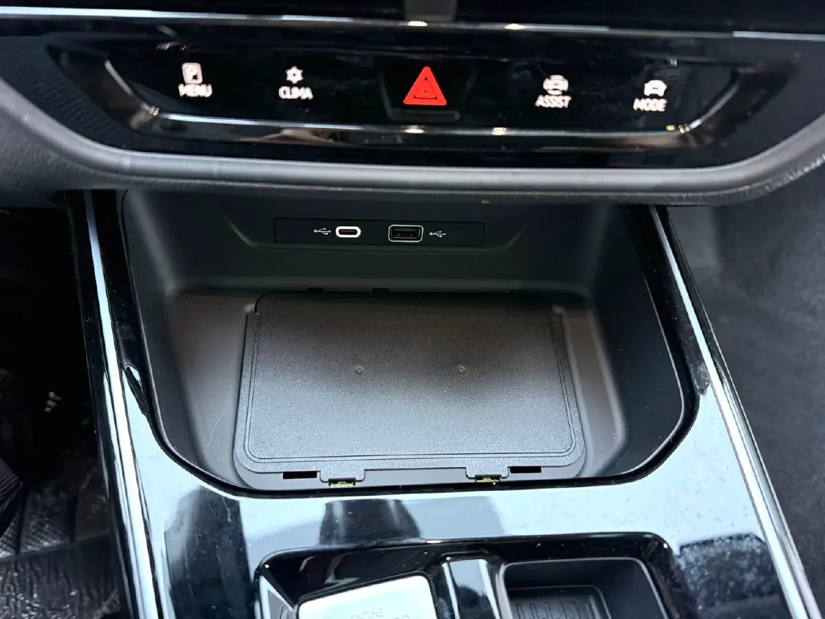 2022 Exceed TXL 2.0T 261HP L4 7DCT,autocango,china used car exporter,china ev exporter,chinese used car exporter,chinese used ev exporter