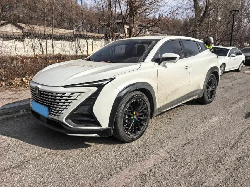 2023 ChangAn UNI-T 1.5T 188HP L4 7DCT,autocango,china used car exporter,china ev exporter,chinese used car exporter,chinese used ev exporter