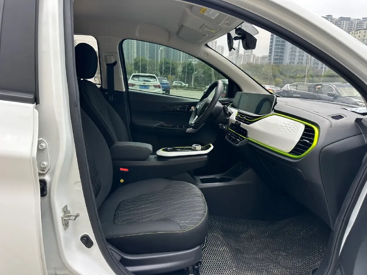 2020 ChangAn BenBen E-Star BEV 32.2KWH,autocango,china used car exporter,china ev exporter,chinese used car exporter,chinese used ev exporter