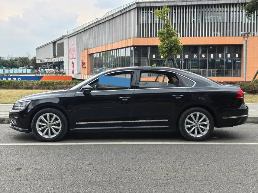 2017 Volkswagen Passat 1.8T 180HP L4 7DCT,autocango,china used car exporter,china ev exporter,chinese used car exporter,chinese used ev exporter