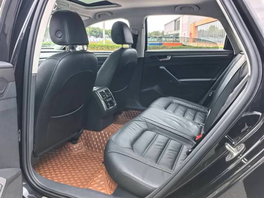 2017 Volkswagen Passat 1.8T 180HP L4 7DCT,autocango,china used car exporter,china ev exporter,chinese used car exporter,chinese used ev exporter