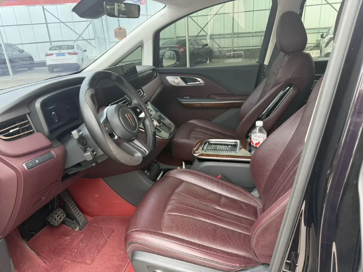 2023 HongQi HQ9 2.0T 252HP L4 8AT,autocango,china used car exporter,china ev exporter,chinese used car exporter,chinese used ev exporter