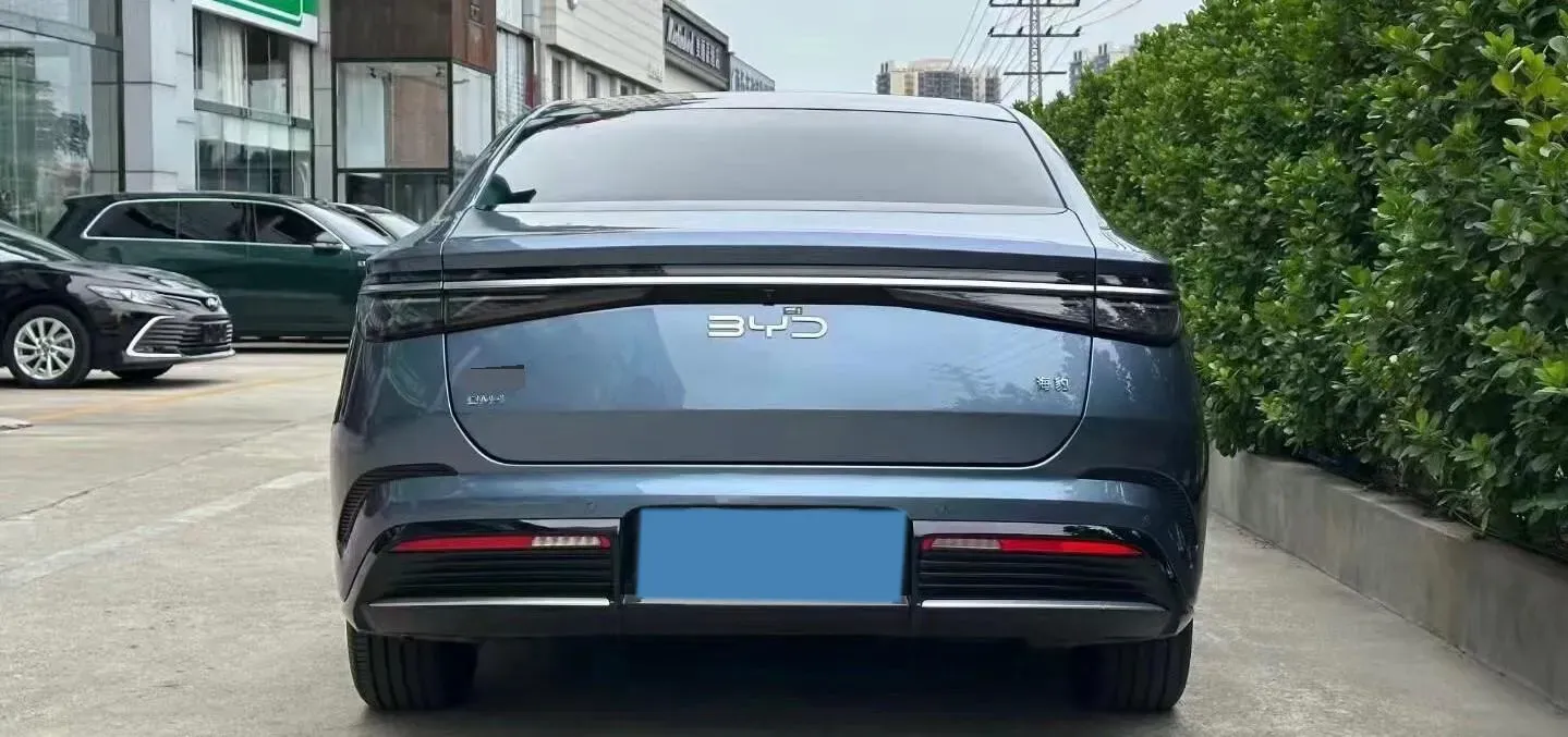 2024 BYD Seal 06 1.5L 101HP L4 E-CVT PHEV 15.87KWH,autocango,china used car exporter,china ev exporter,chinese used car exporter,chinese used ev exporter