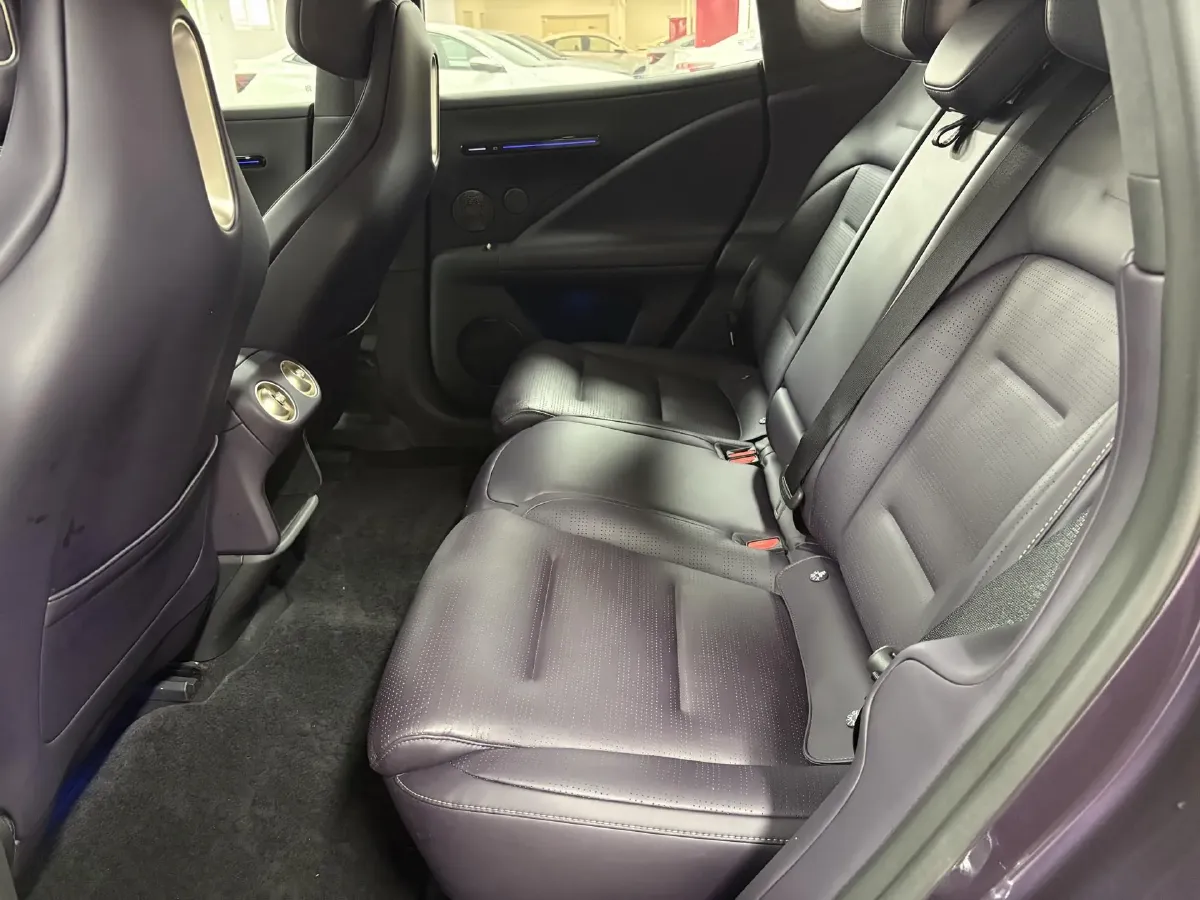 2024 Avatr 07 1.5T 156HP L4 REEV 39.05KWH,autocango,china used car exporter,china ev exporter,chinese used car exporter,chinese used ev exporter