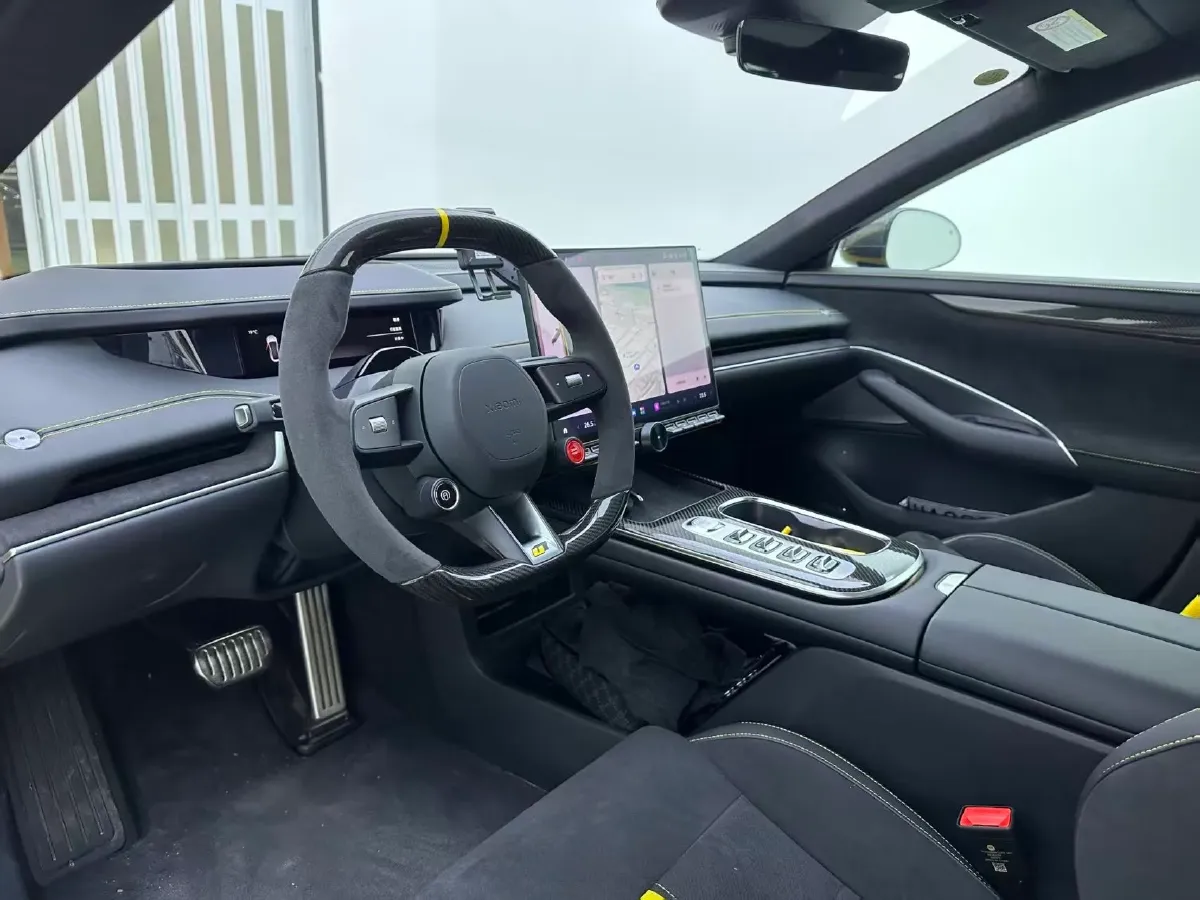 2025 MI SU7 Ultra BEV 93.7KWH,autocango,china used car exporter,china ev exporter,chinese used car exporter,chinese used ev exporter