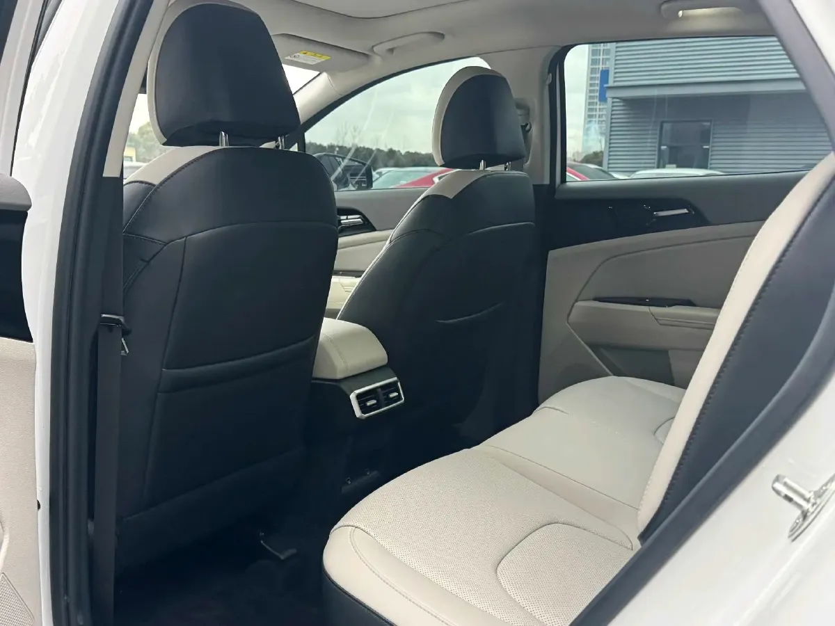 2023 Kia Sportage 1.5T 200HP L4 8AT,autocango,china used car exporter,china ev exporter,chinese used car exporter,chinese used ev exporter