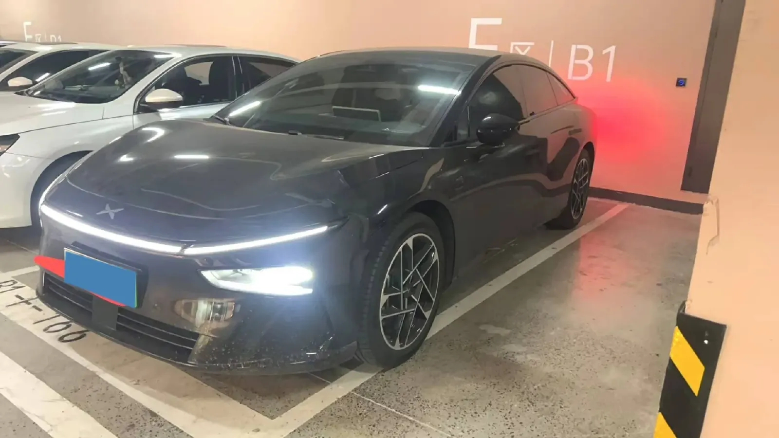 2024 Xpeng P7+ BEV 60.7KWH,autocango,china used car exporter,china ev exporter,chinese used car exporter,chinese used ev exporter