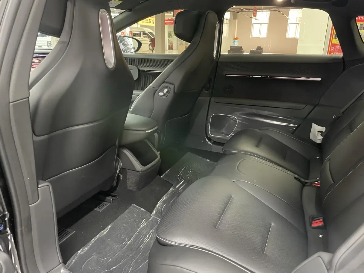 2025 Avatr 12 1.5T 156HP L4 REEV 39.05KWH,autocango,china used car exporter,china ev exporter,chinese used car exporter,chinese used ev exporter