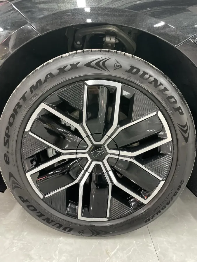 2025 Avatr 12 1.5T 156HP L4 REEV 39.05KWH,autocango,china used car exporter,china ev exporter,chinese used car exporter,chinese used ev exporter