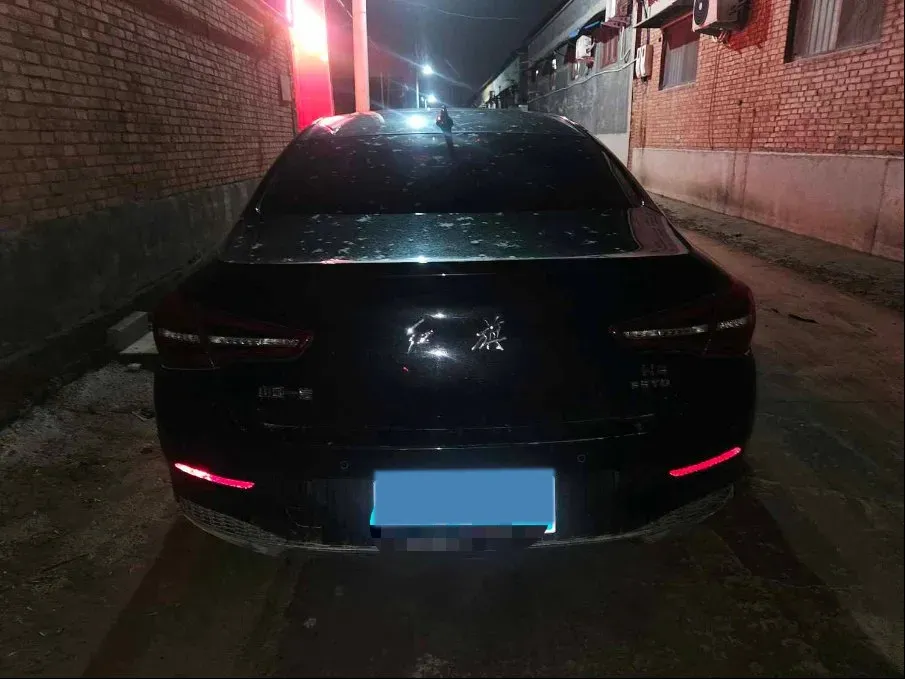 2022 HongQi H5 1.8T 197HP L4 6AT,autocango,china used car exporter,china ev exporter,chinese used car exporter,chinese used ev exporter