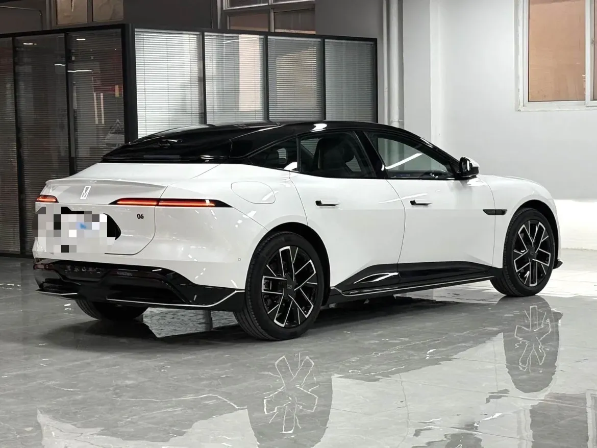2025 Avatr 06 REEV 156HP REEV,autocango,china used car exporter,china ev exporter,chinese used car exporter,chinese used ev exporter