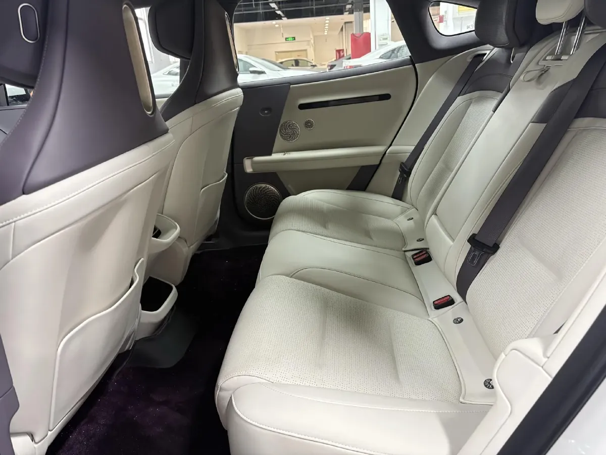 2025 Avatr 06 REEV 156HP REEV,autocango,china used car exporter,china ev exporter,chinese used car exporter,chinese used ev exporter