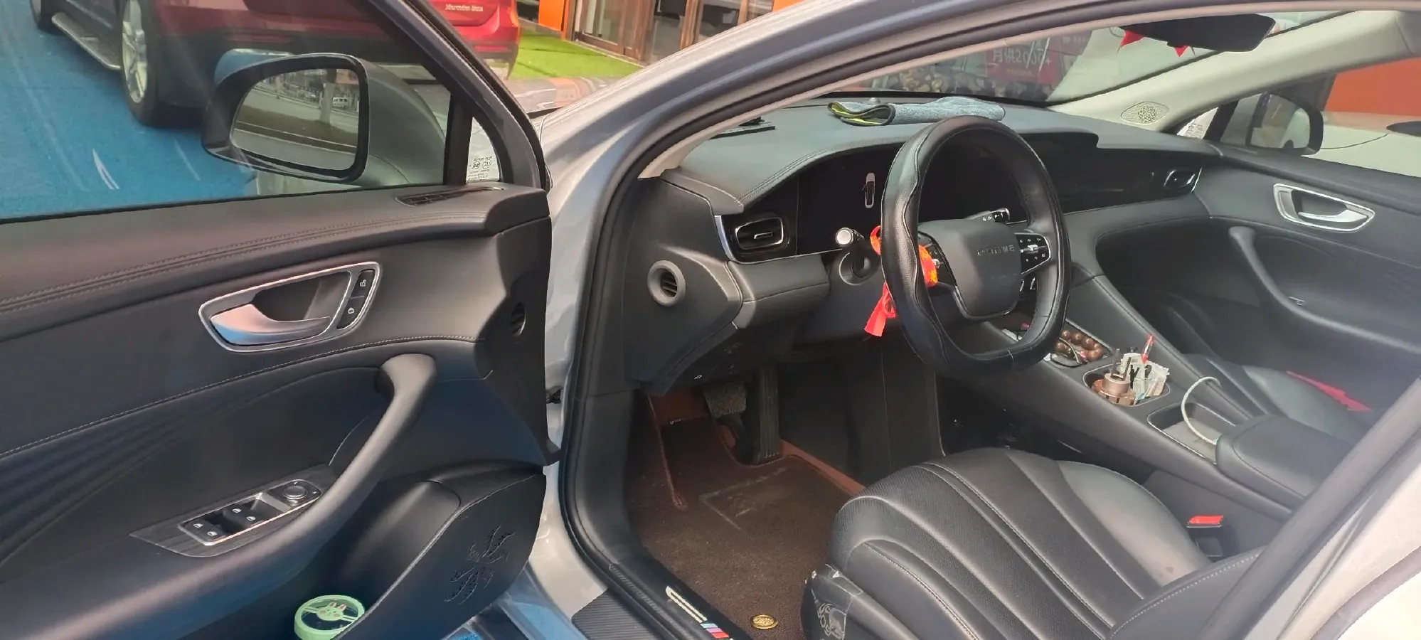 2025 Roewe D7 1.5L 112HP L4 1DHT PHEV 19.7KWH,autocango,china used car exporter,china ev exporter,chinese used car exporter,chinese used ev exporter