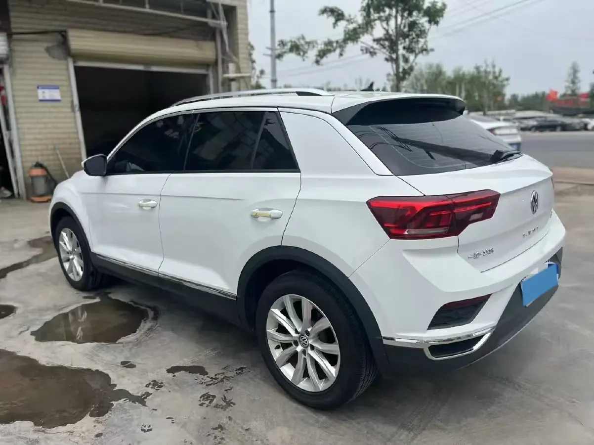 2020 Volkswagen T-Roc 1.4T 150HP L4 7DCT,autocango,china used car exporter,china ev exporter,chinese used car exporter,chinese used ev exporter