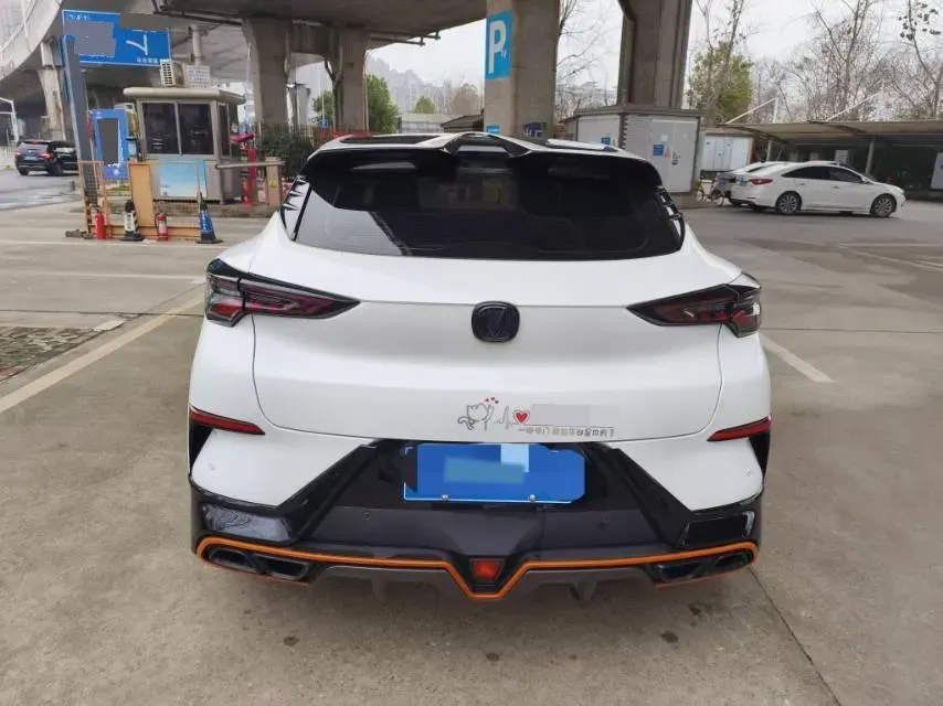 2022 ChangAn UNI-T 1.5T 188HP L4 7DCT,autocango,china used car exporter,china ev exporter,chinese used car exporter,chinese used ev exporter