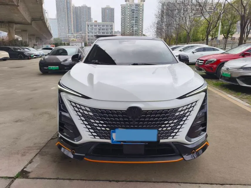 2022 ChangAn UNI-T 1.5T 188HP L4 7DCT,autocango,china used car exporter,china ev exporter,chinese used car exporter,chinese used ev exporter