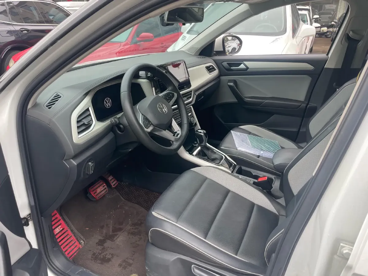 2023 Volkswagen T-Roc 1.4T 150HP L4 7DCT,autocango,china used car exporter,china ev exporter,chinese used car exporter,chinese used ev exporter