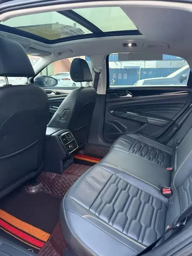 2020 Volkswagen Passat 2.0T 186HP L4 7DCT,autocango,china used car exporter,china ev exporter,chinese used car exporter,chinese used ev exporter