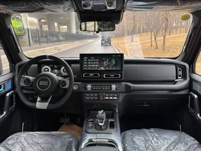 2024 212 212 T01 2.0T 252HP L4 8AT,autocango,china used car exporter,china ev exporter,chinese used car exporter,chinese used ev exporter