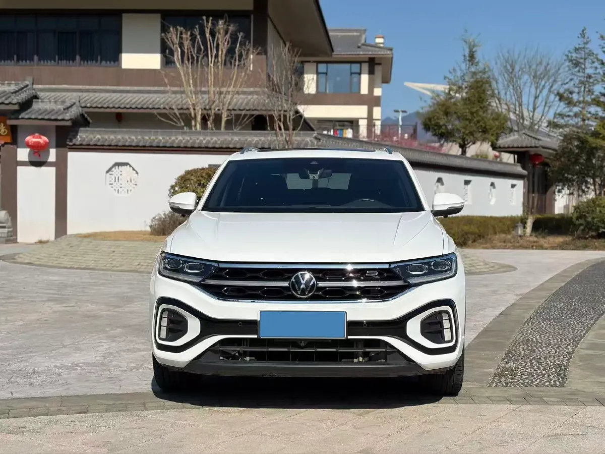 2023 Volkswagen T-Roc 1.5T 160HP L4 7DCT,autocango,china used car exporter,china ev exporter,chinese used car exporter,chinese used ev exporter