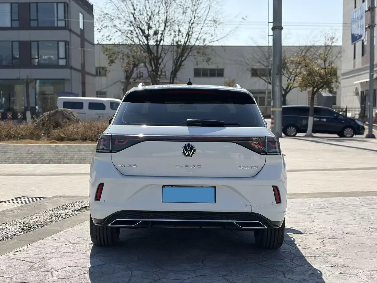 2023 Volkswagen T-Roc 1.5T 160HP L4 7DCT,autocango,china used car exporter,china ev exporter,chinese used car exporter,chinese used ev exporter