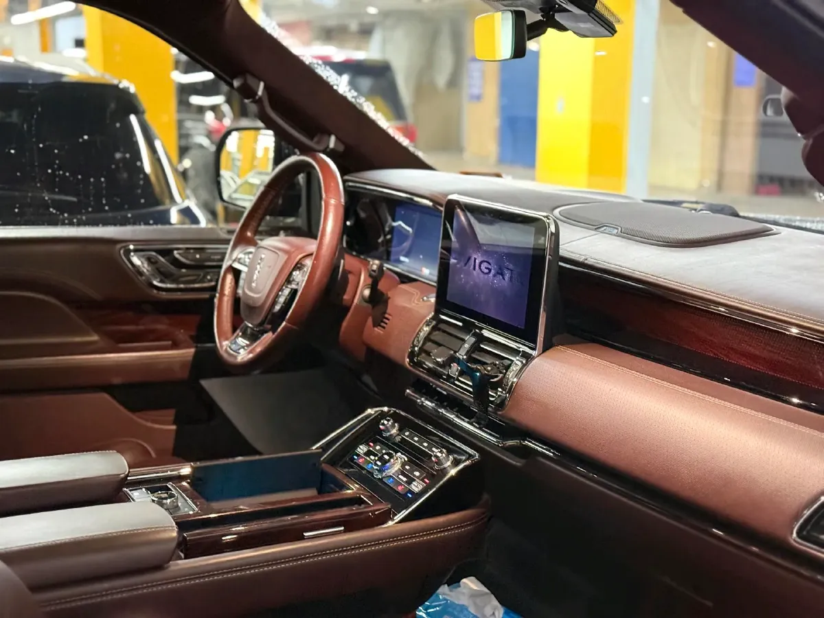 2019 Lincoln Navigator 3.5T 388HP V6 10AT,autocango,china used car exporter,china ev exporter,chinese used car exporter,chinese used ev exporter