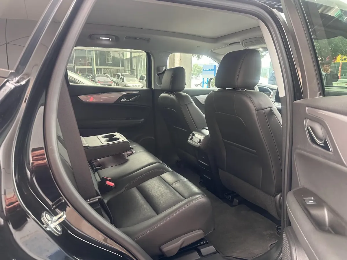 2023 Chevrolet Blazer 2.0T 237HP L4 9AT,autocango,china used car exporter,china ev exporter,chinese used car exporter,chinese used ev exporter