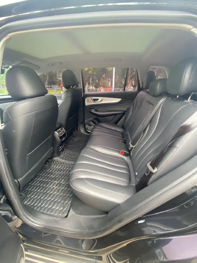 2021 Roewe RX5 MAX 2.0T 231HP L4 6DCT,autocango,china used car exporter,china ev exporter,chinese used car exporter,chinese used ev exporter