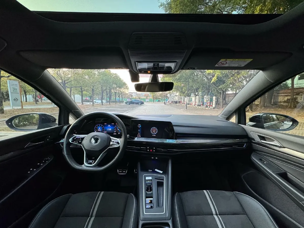 2023 Volkswagen Golf 1.4T 150HP L4 7DCT,autocango,china used car exporter,china ev exporter,chinese used car exporter,chinese used ev exporter