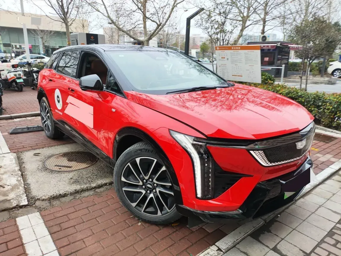 2024 Cadillac OPTIQ BEV 79.7KWH,autocango,china used car exporter,china ev exporter,chinese used car exporter,chinese used ev exporter
