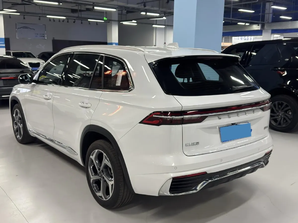 2024 Geely Monjaro 2.0T 218HP L4 7DCT,autocango,china used car exporter,china ev exporter,chinese used car exporter,chinese used ev exporter