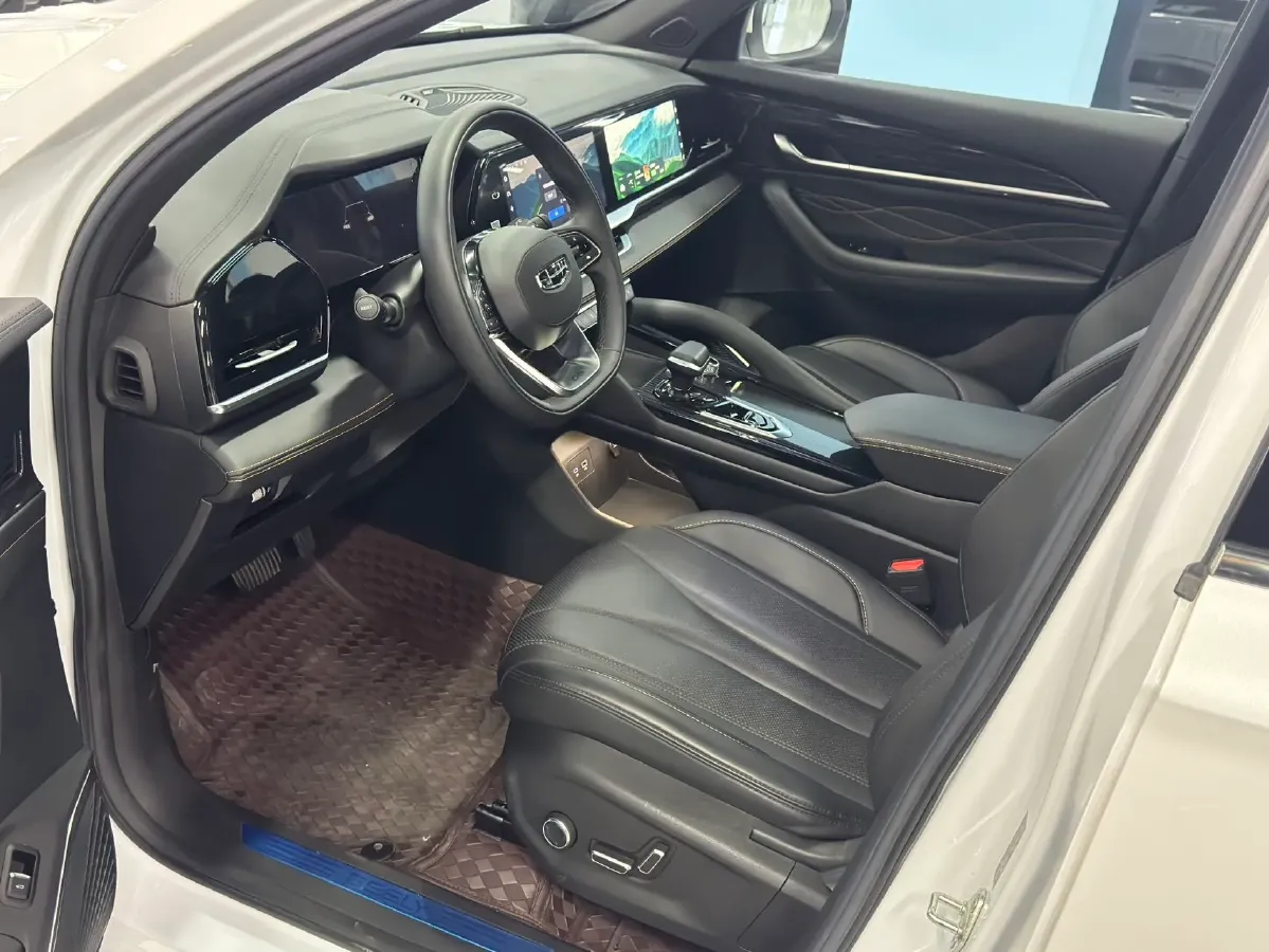 2024 Geely Monjaro 2.0T 218HP L4 7DCT,autocango,china used car exporter,china ev exporter,chinese used car exporter,chinese used ev exporter