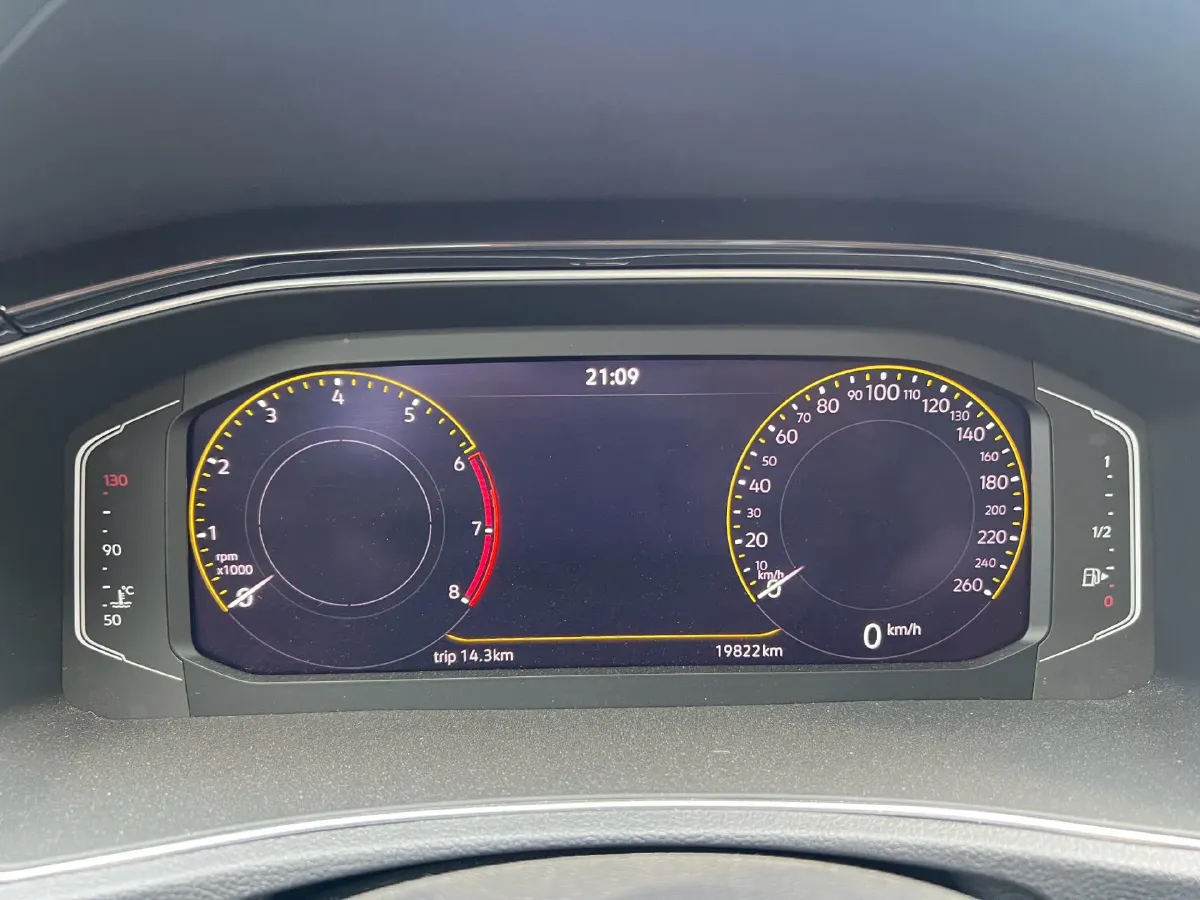 2021 Volkswagen T-Roc 1.4T 150HP L4 7DCT,autocango,china used car exporter,china ev exporter,chinese used car exporter,chinese used ev exporter