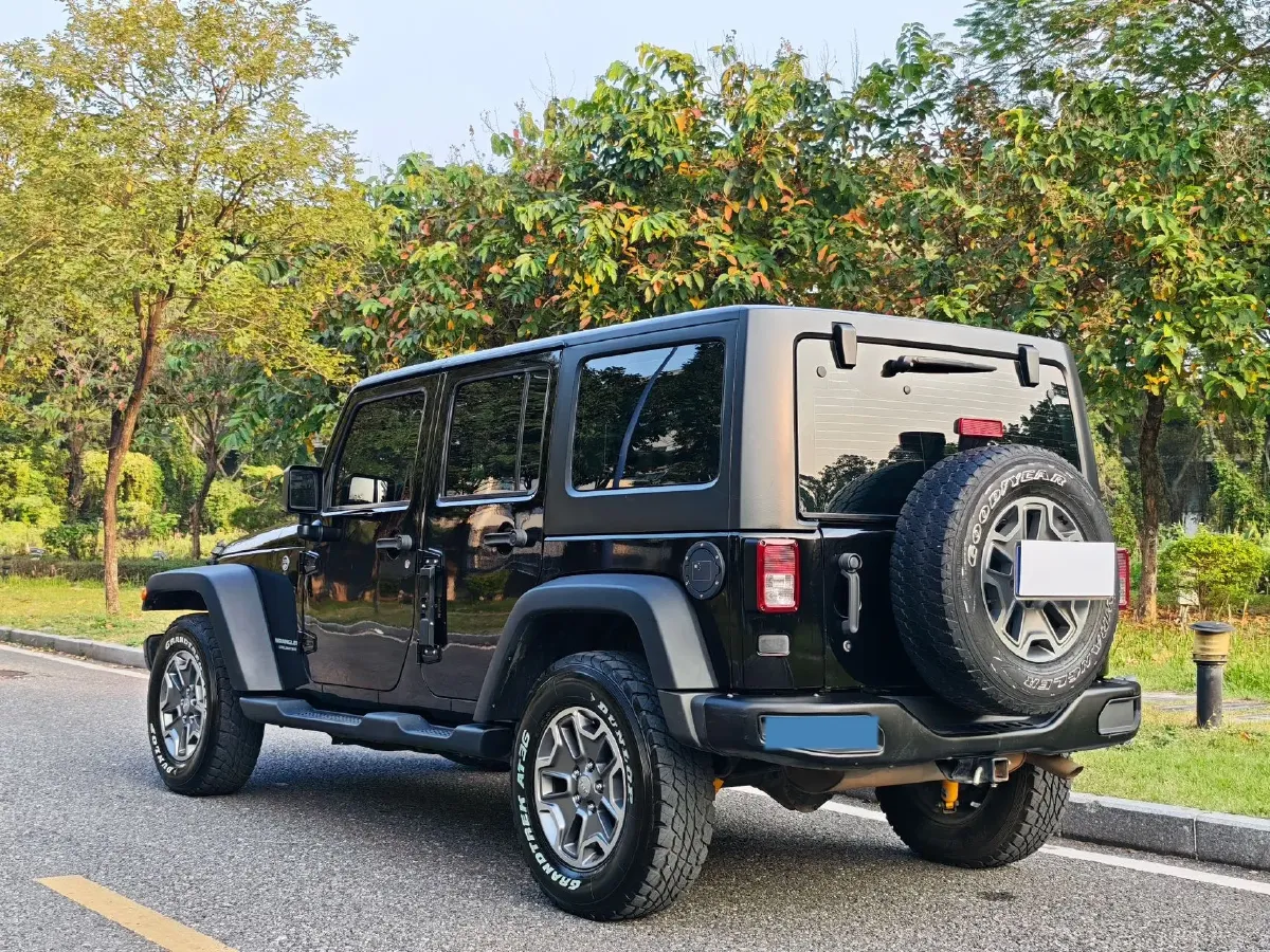 2017 Jeep Wrangler 3.6L 284HP V6 5AT,autocango,china used car exporter,china ev exporter,chinese used car exporter,chinese used ev exporter