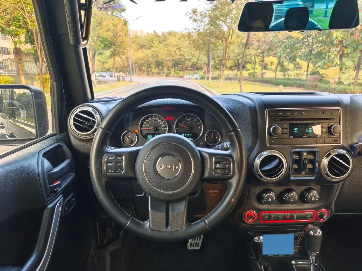 2017 Jeep Wrangler 3.6L 284HP V6 5AT,autocango,china used car exporter,china ev exporter,chinese used car exporter,chinese used ev exporter