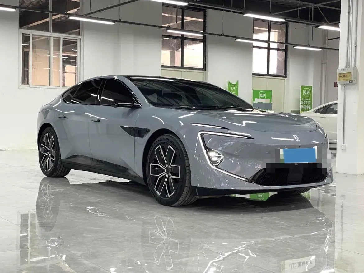 2025 Avatr 12 1.5T 156HP L4 REEV 39.05KWH,autocango,china used car exporter,china ev exporter,chinese used car exporter,chinese used ev exporter