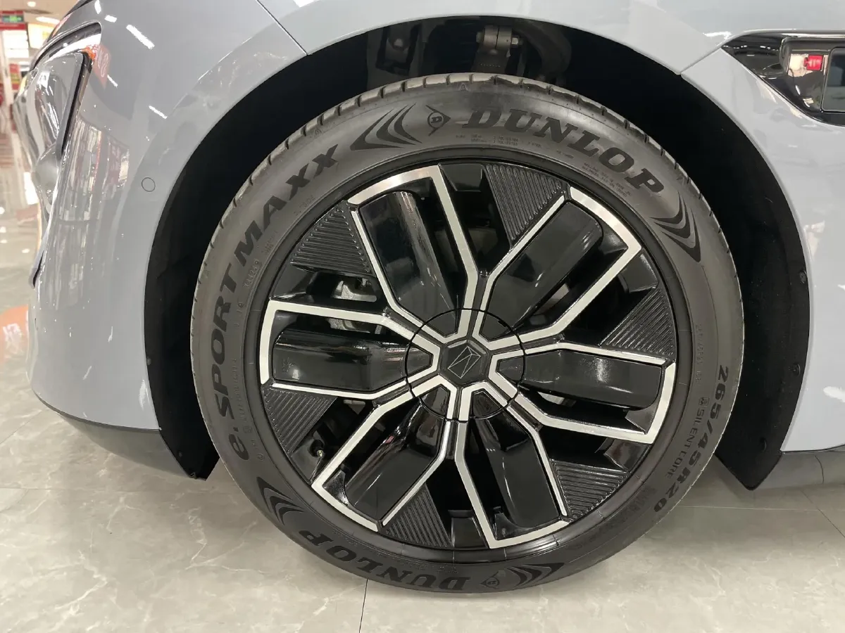 2025 Avatr 12 1.5T 156HP L4 REEV 39.05KWH,autocango,china used car exporter,china ev exporter,chinese used car exporter,chinese used ev exporter