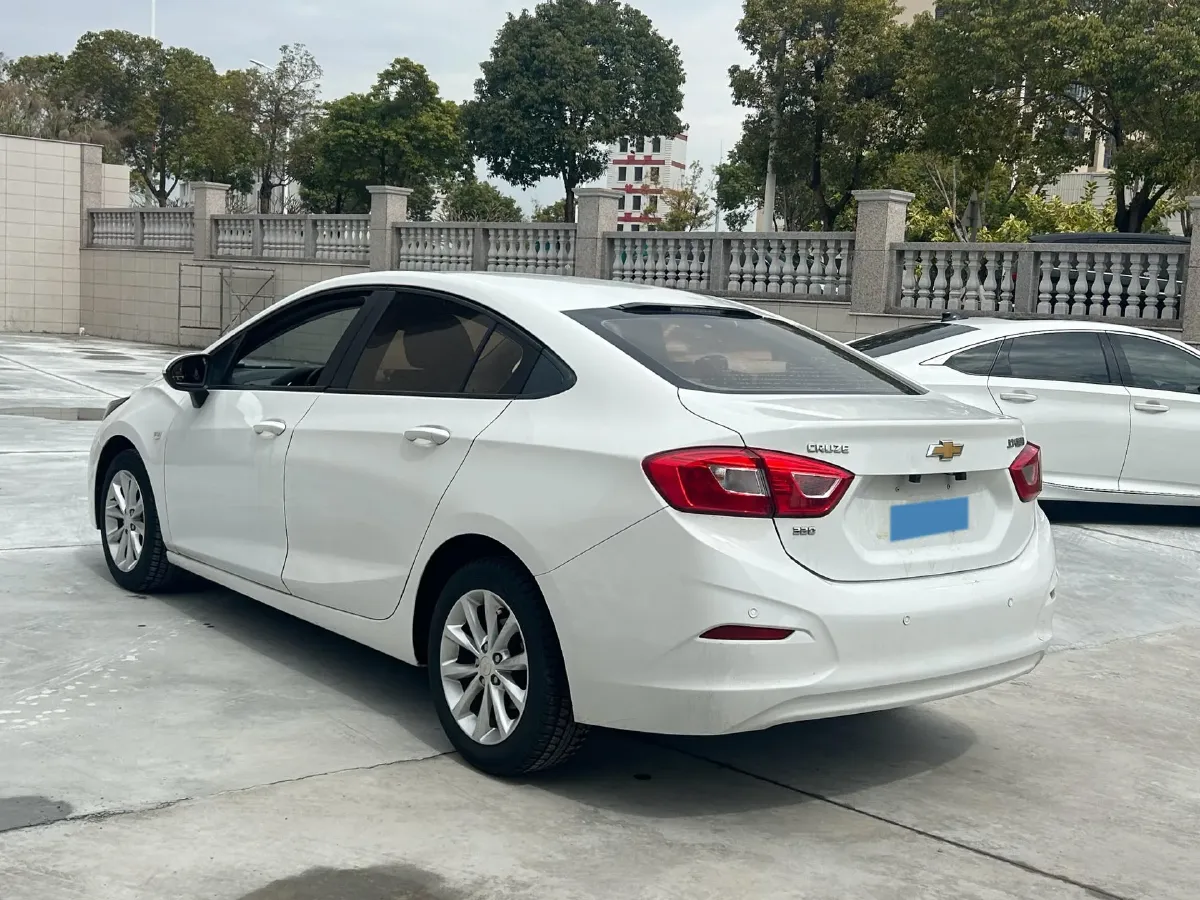 2018 Chevrolet Cruze 1.5L 114HP L4 6AT,autocango,china used car exporter,china ev exporter,chinese used car exporter,chinese used ev exporter