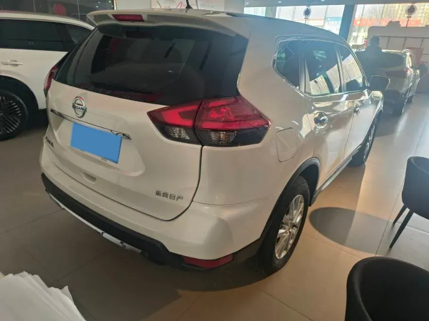 2023 Nissan X-Trail 2.0L 151HP L4 CVT,autocango,china used car exporter,china ev exporter,chinese used car exporter,chinese used ev exporter