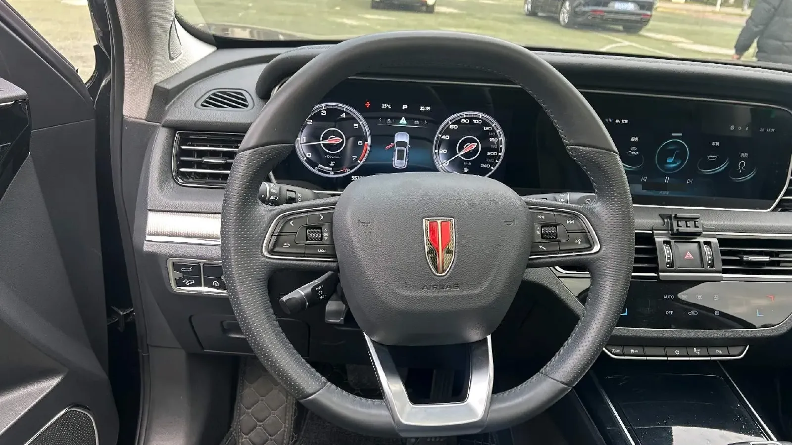 2022 HongQi HS5 2.0T 224HP L4 6AT,autocango,china used car exporter,china ev exporter,chinese used car exporter,chinese used ev exporter