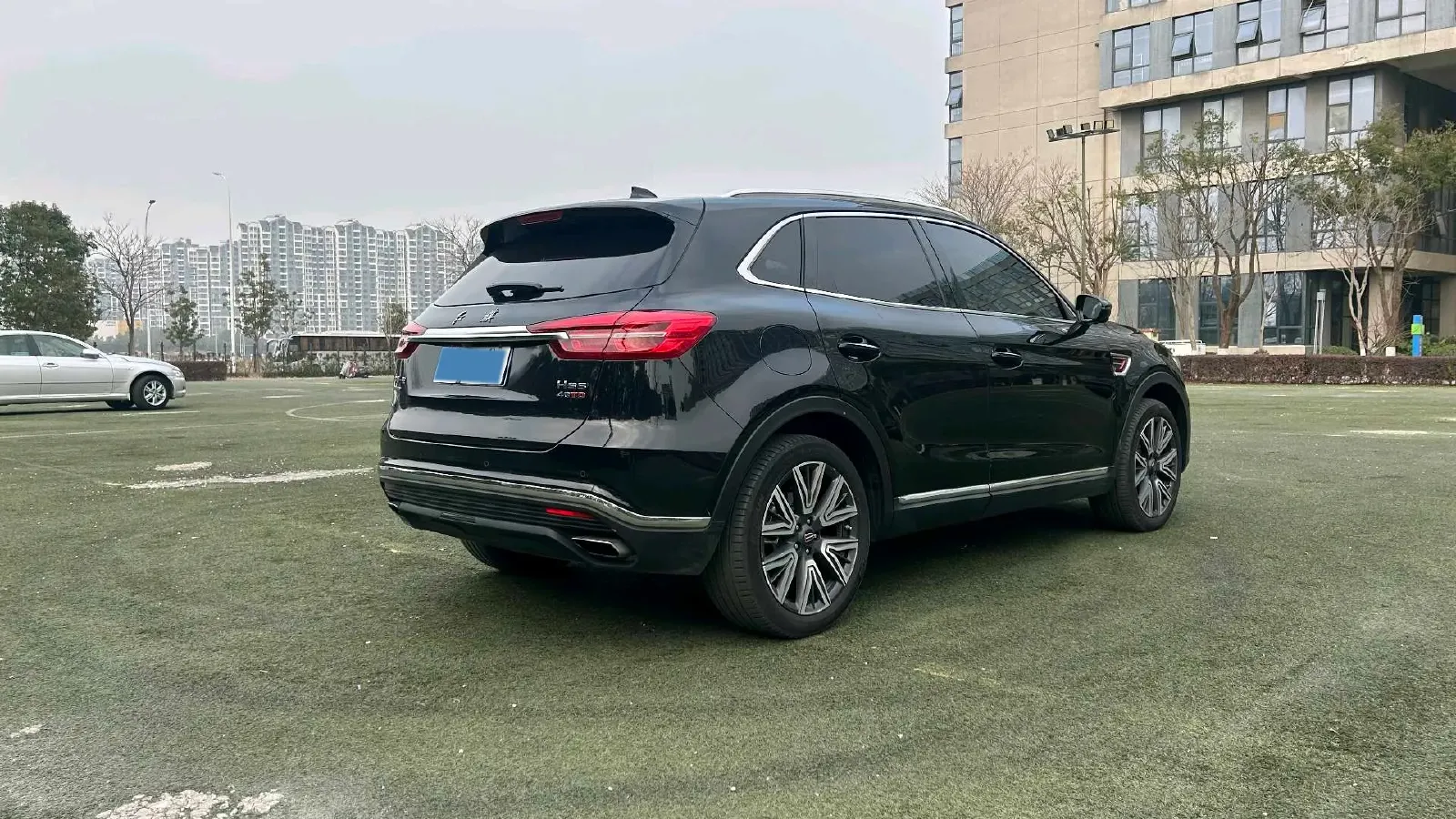 2022 HongQi HS5 2.0T 224HP L4 6AT,autocango,china used car exporter,china ev exporter,chinese used car exporter,chinese used ev exporter