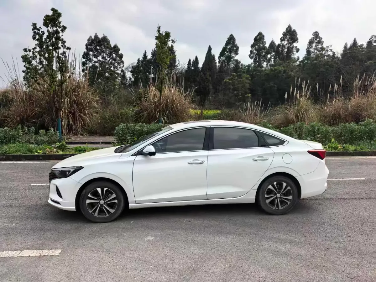 2021 ChangAn Eado 1.4T 160HP L4 7DCT,autocango,china used car exporter,china ev exporter,chinese used car exporter,chinese used ev exporter