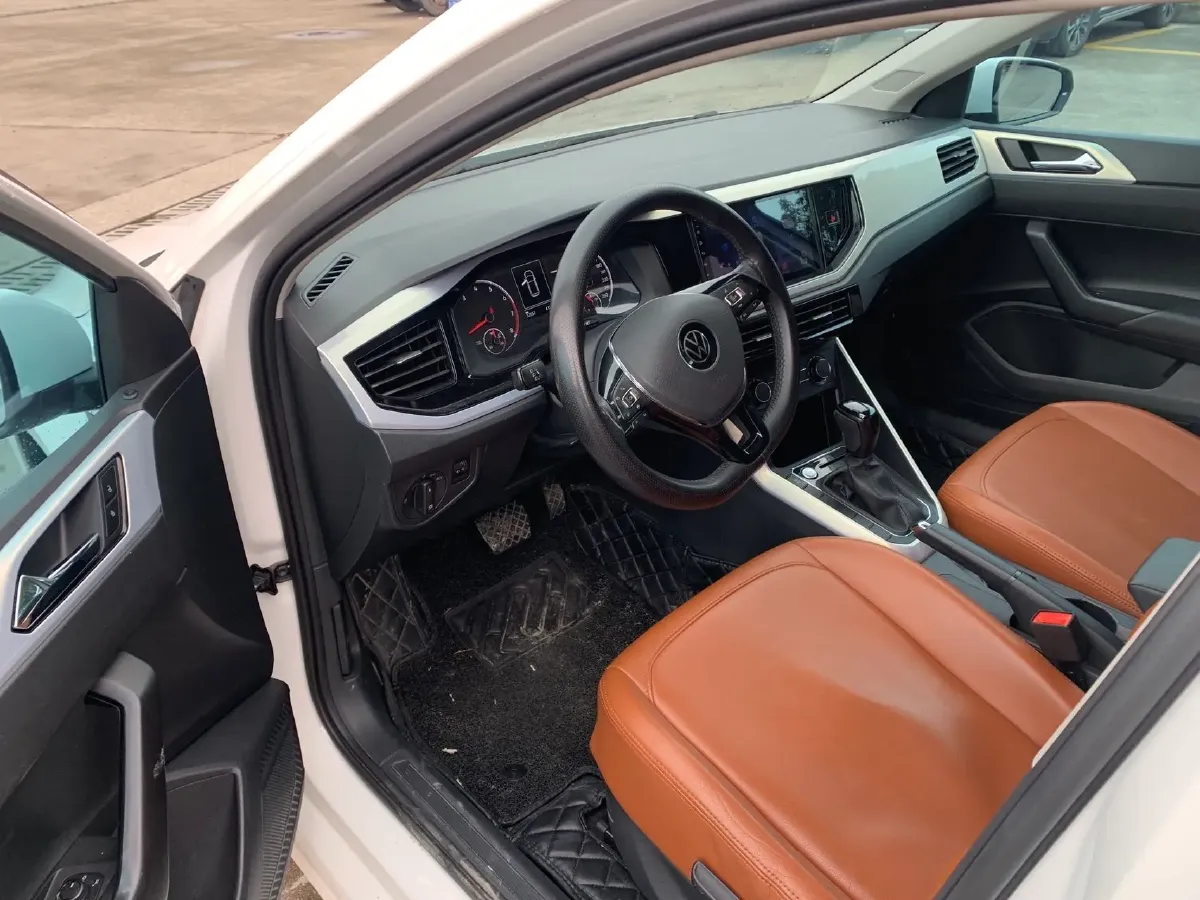 2021 DongFeng Aeolus AX7 1.6T 170HP L4 6AT,autocango,china used car exporter,china ev exporter,chinese used car exporter,chinese used ev exporter