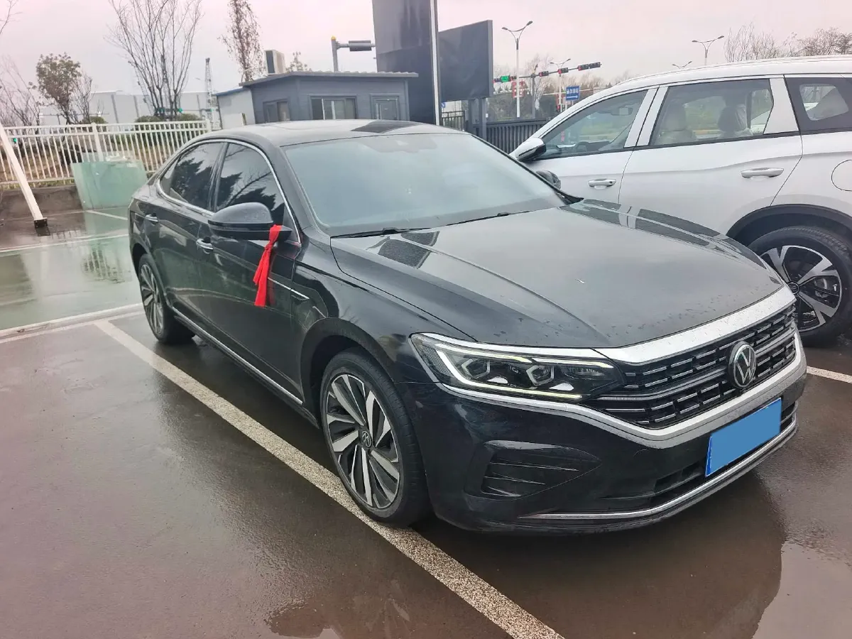 2023 Volkswagen Passat 2.0T 186HP L4 7DCT,autocango,china used car exporter,china ev exporter,chinese used car exporter,chinese used ev exporter