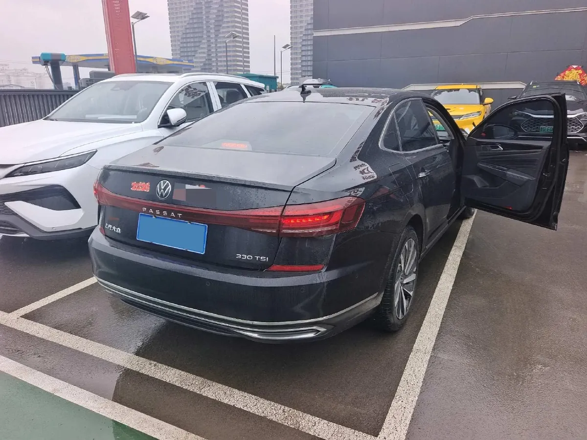 2023 Volkswagen Passat 2.0T 186HP L4 7DCT,autocango,china used car exporter,china ev exporter,chinese used car exporter,chinese used ev exporter