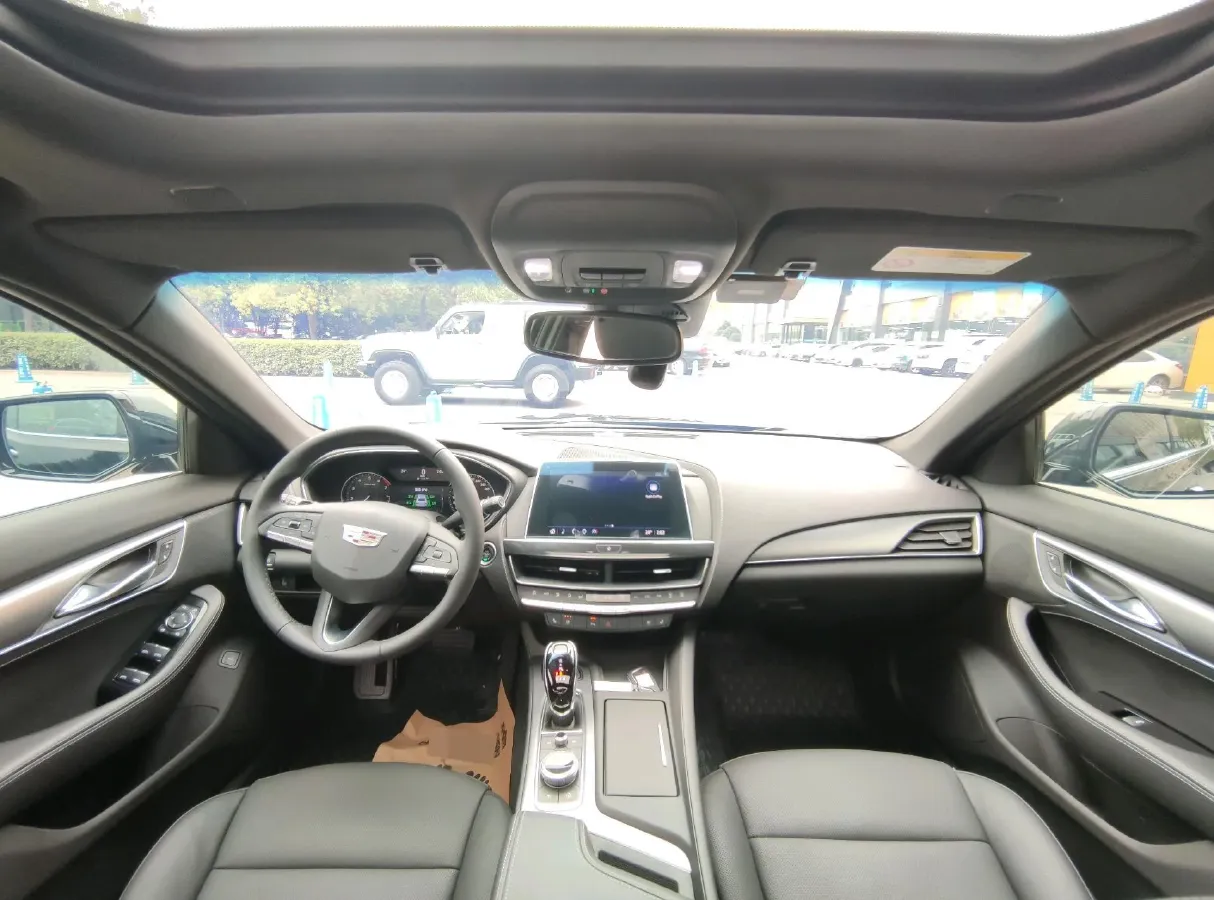 2020 Cadillac CT5 2.0T 241HP L4 10AT,autocango,china used car exporter,china ev exporter,chinese used car exporter,chinese used ev exporter