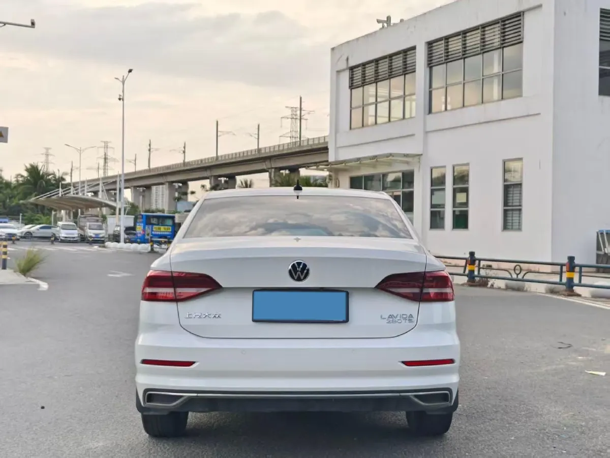 2021 Volkswagen Lavida 1.4T 150HP L4 7DCT,autocango,china used car exporter,china ev exporter,chinese used car exporter,chinese used ev exporter