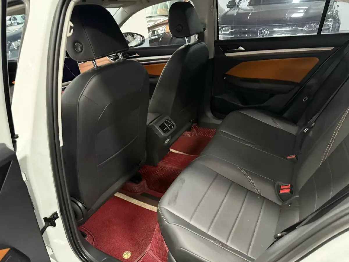 2024 Volkswagen Bora 1.4T 150HP L4 7DCT,autocango,china used car exporter,china ev exporter,chinese used car exporter,chinese used ev exporter