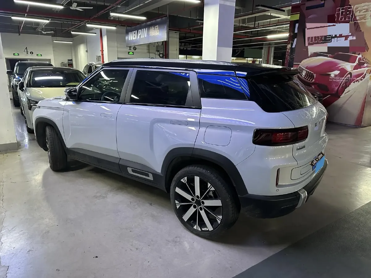 2023 Geely ICON 1.5T 181HP L4 7DCT,autocango,china used car exporter,china ev exporter,chinese used car exporter,chinese used ev exporter