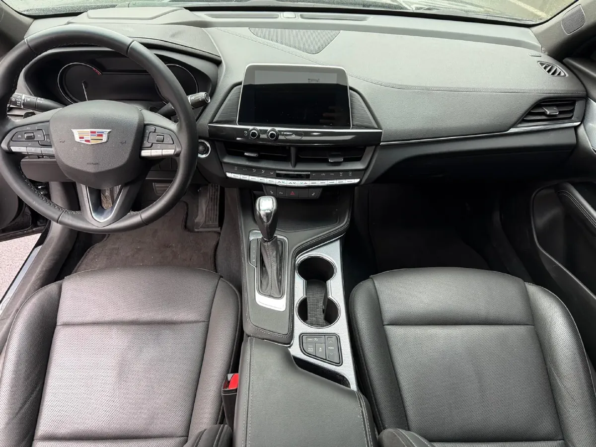 2022 Cadillac CT4 2.0T 237HP L4 8AT,autocango,china used car exporter,china ev exporter,chinese used car exporter,chinese used ev exporter